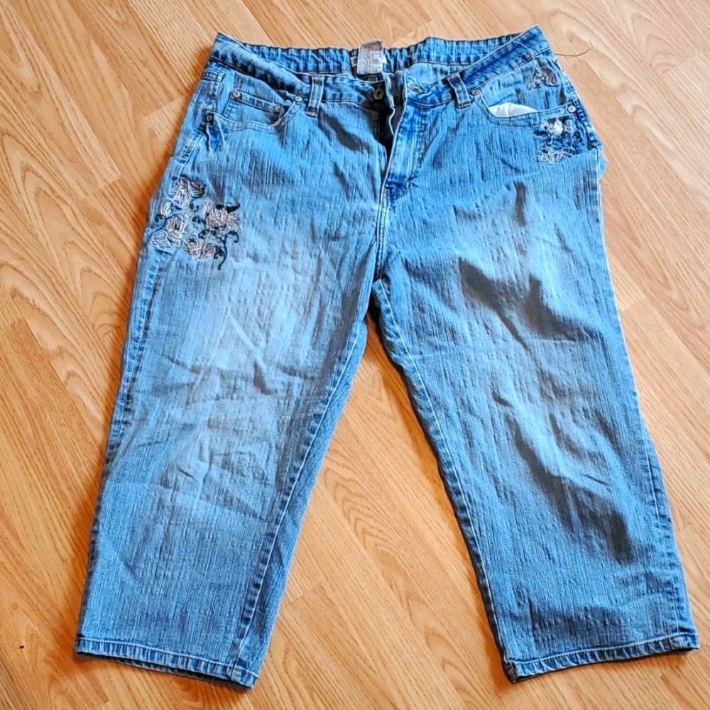 5 foe $20 Capris 18